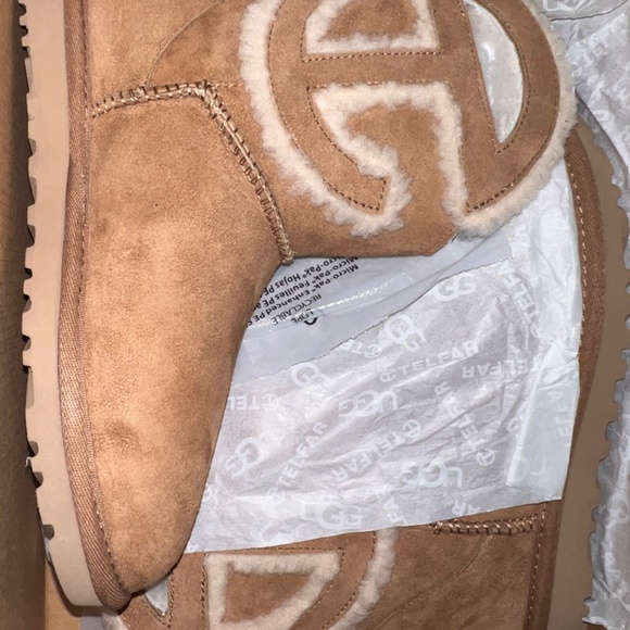 Ugg X Telfar - Picture 4 of 4